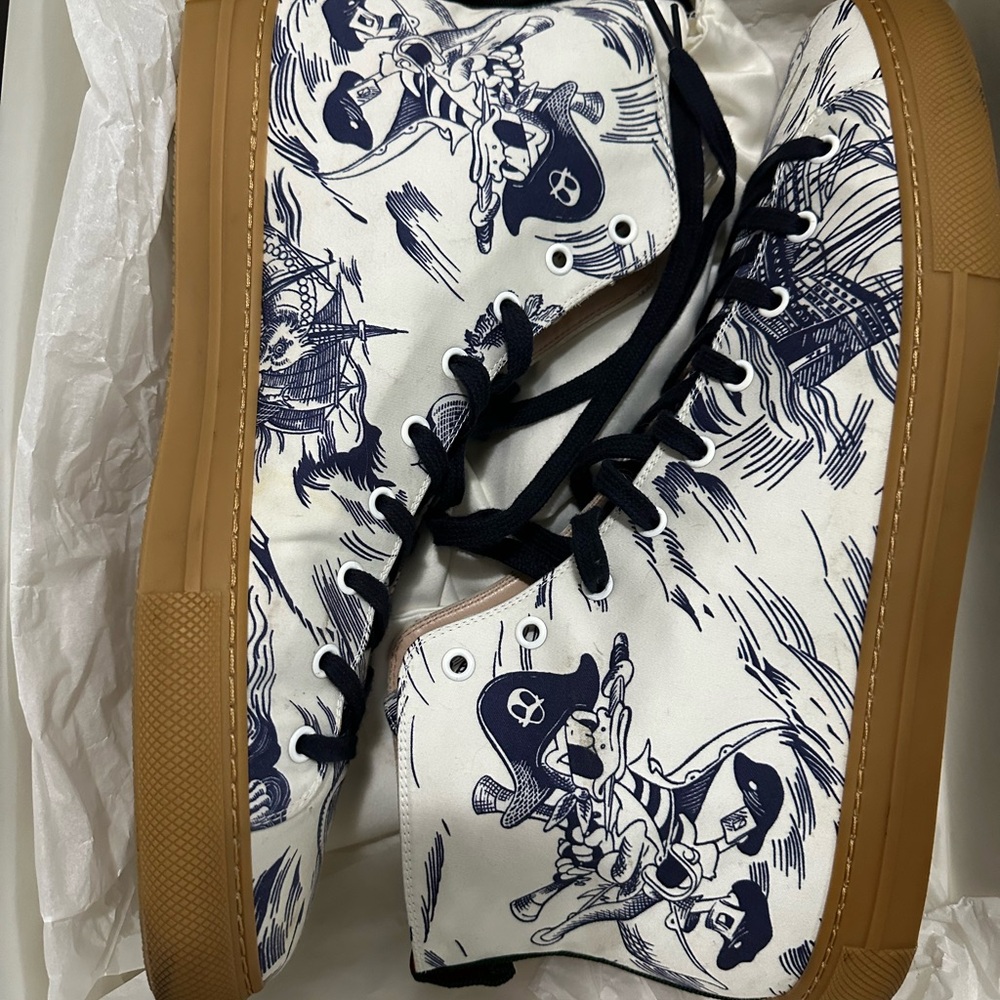 GUCCI Donald Duck high top capsule shoes